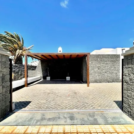 Private Pool In Playa Blanca, Cleaning Included 펜션 *