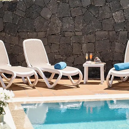 Private Pool In Playa Blanca, Cleaning Included 펜션 플라야블랑카
