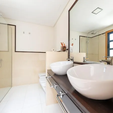 Private Pool In Playa Blanca, Cleaning Included 別荘