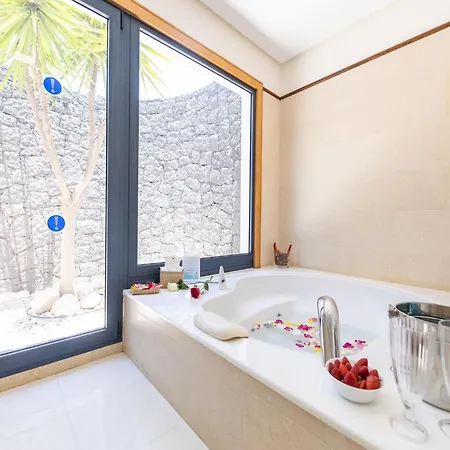 Private Pool In Playa Blanca, Cleaning Included *